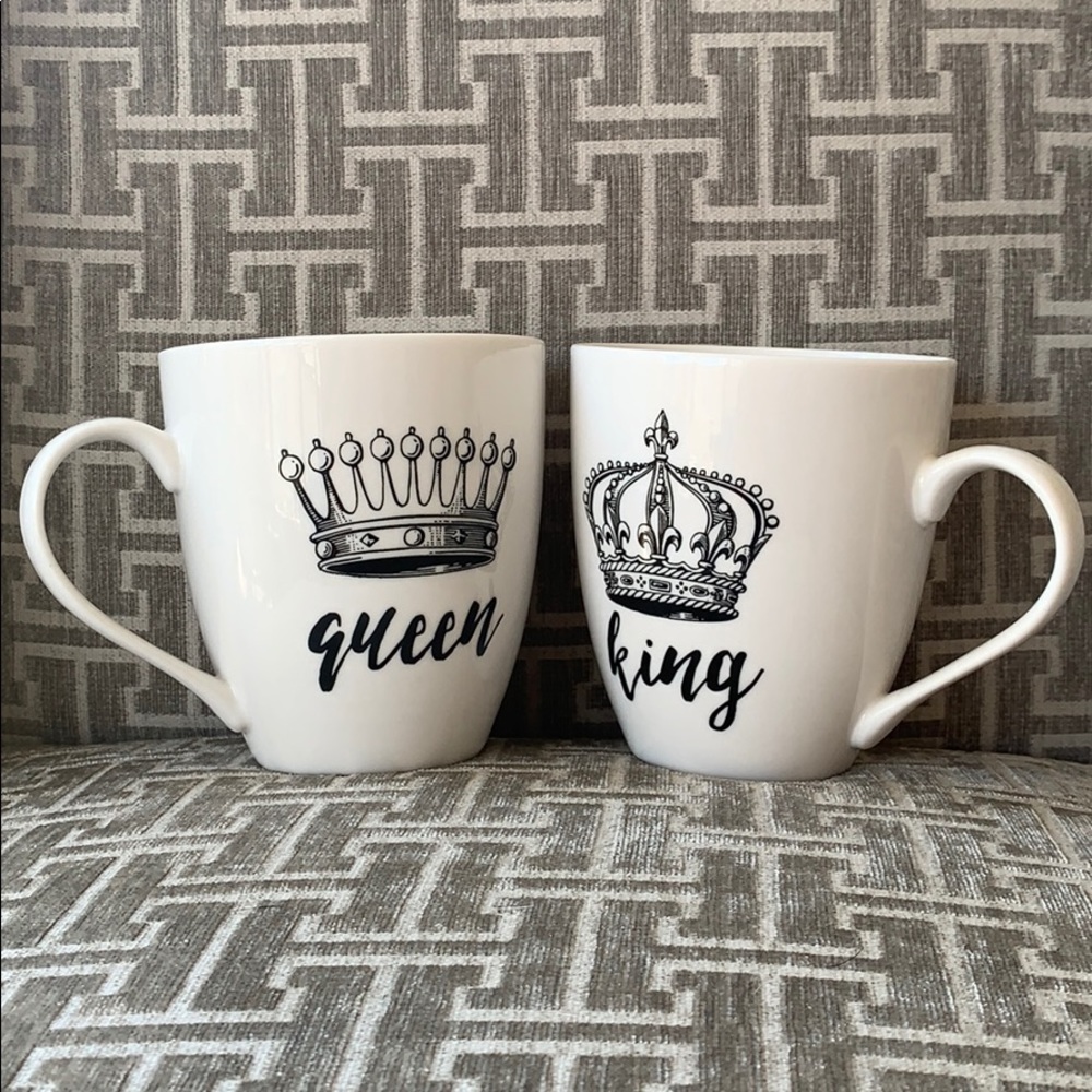 Pfaltzgraff White King and Queen Coffee Mugs Cups